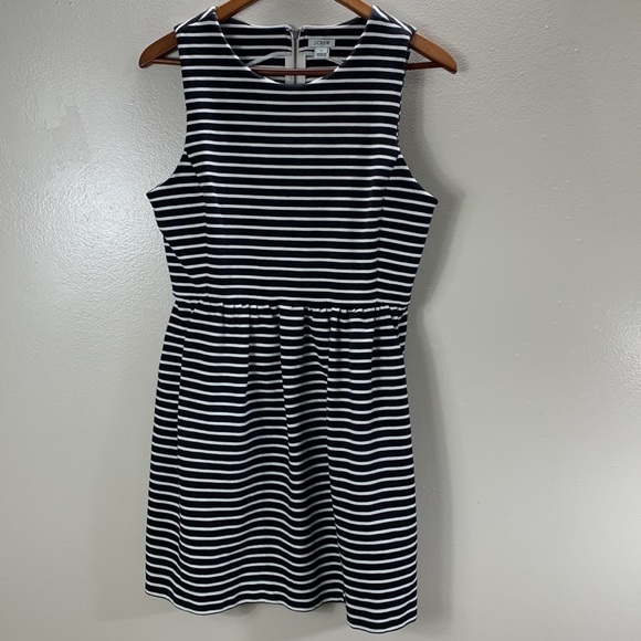 J.Crew Woman’s Black And White Striped Daybreak Sleeveless Ponte Dress Size M - Picture 2 of 10